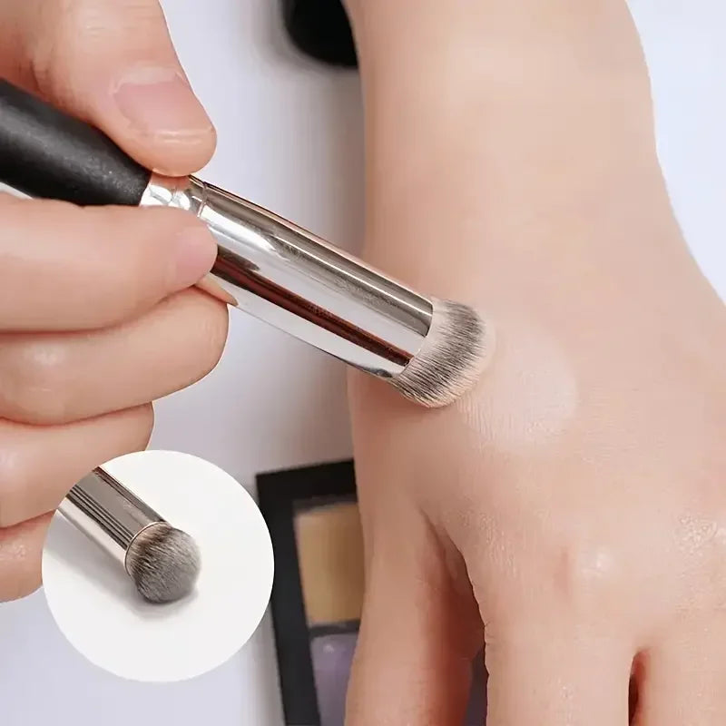 Foundation concealer brush, nose contour blush brush, perfect dense makeup brush for the eyes, ideal gifts & convenient travel